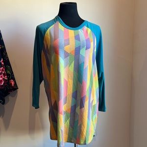 Abstract Raglan Baseball Tee | LuLaRoe | 3X